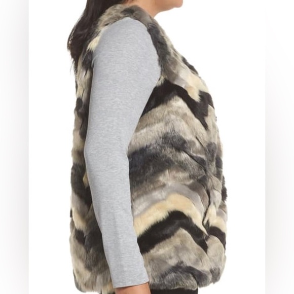294 - Fever size 2X Black Combo Faux Fur Vest - Size 2X (black, cream, grey)